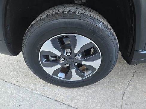 Used 2022 Jeep Grand Cherokee Limited 4xe w/ Luxury Tech Group II image 25