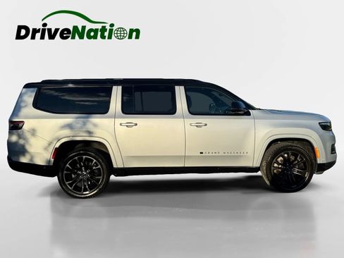 Used 2024 Jeep Grand Wagoneer L Series II w/ Quick Order Packagew 28T AWD/4WD image 4