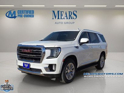 Used 2022 GMC Yukon SLT w/ SLT Premium Package