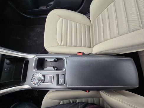 Used 2018 Ford Fusion S image 36