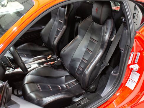 Used 2014 Ferrari 458 Italia Coupe RWD image 29