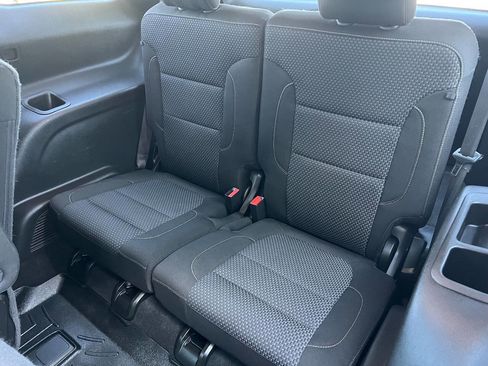 Used 2021 GMC Acadia SLE w/ Driver Convenience Package AWD/4WD image 23