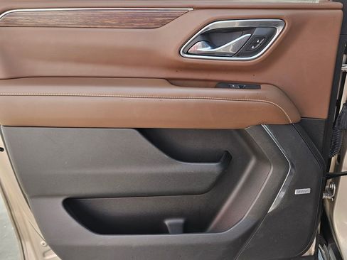 Used 2021 Chevrolet Suburban High Country image 22