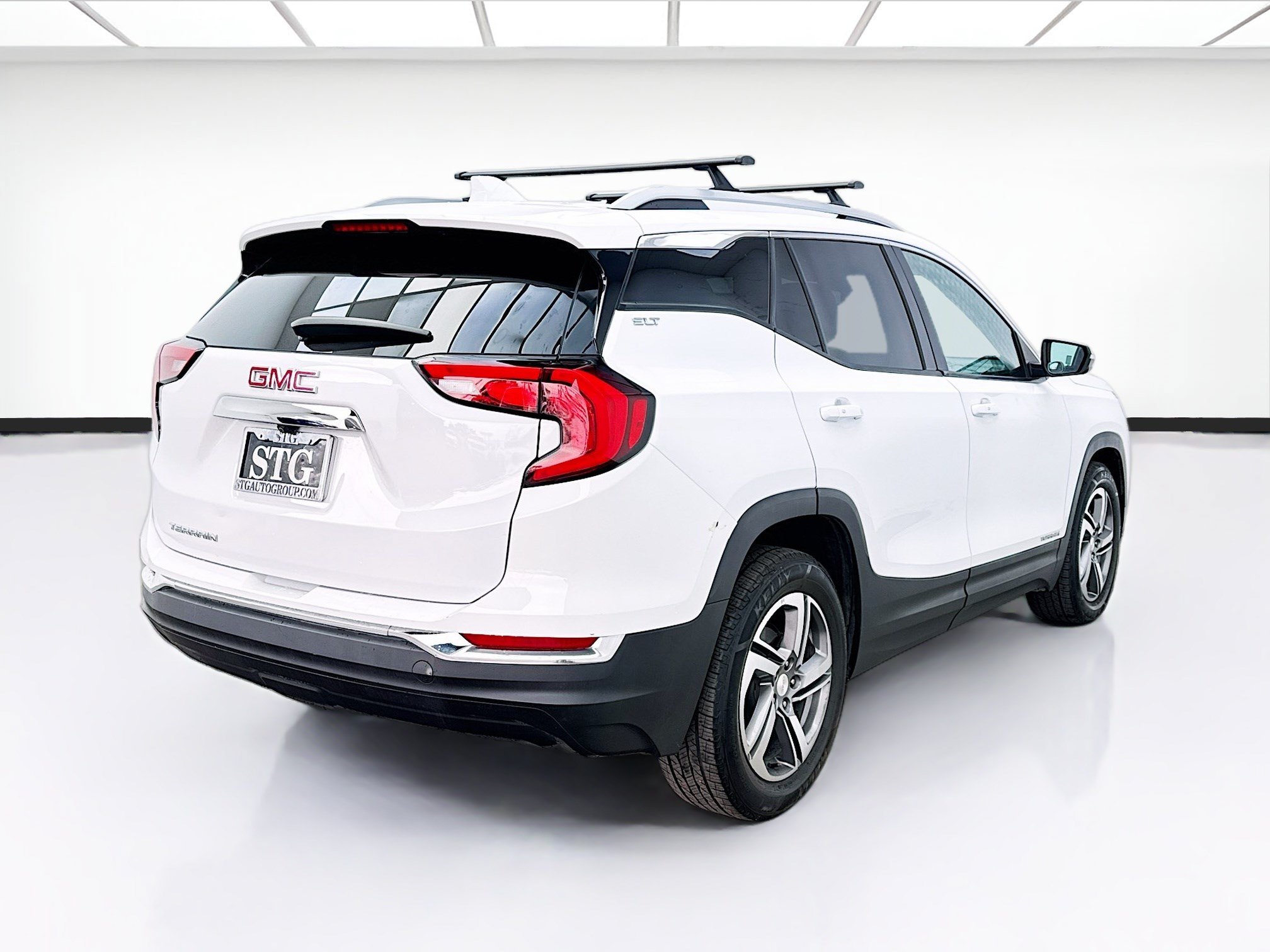 Used 2021 GMC Terrain SLT FWD image 4