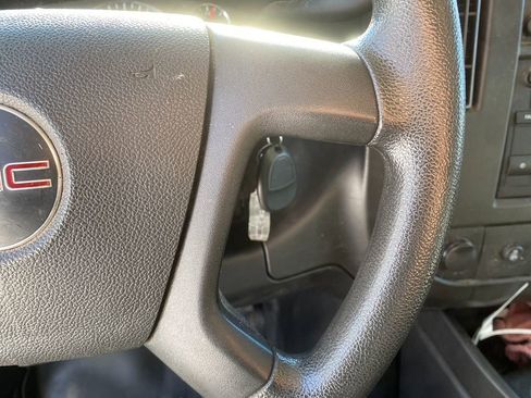 Used 2021 GMC Savana 3500 w/ Power Convenience Package image 17