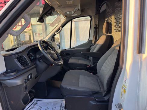 Used 2024 Ford Transit 350 Medium Roof image 14
