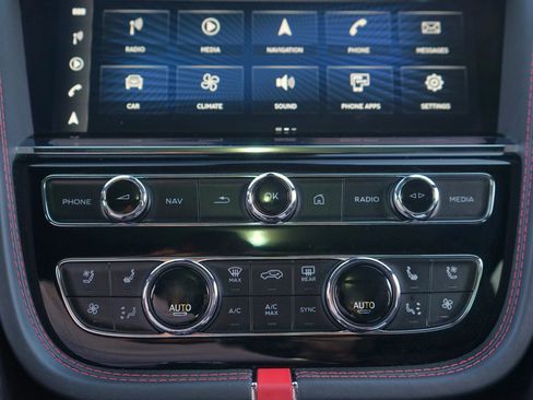 Used 2021 Bentley Bentayga Speed image 33