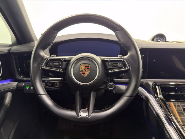 Used 2024 Porsche Panamera RWD image 30