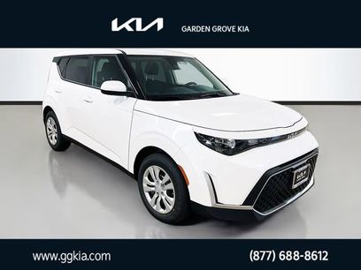 New 2025 Kia Soul LX