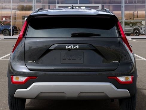 New 2026 Kia Niro EX FWD image 13
