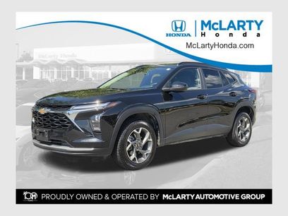 Used 2025 Chevrolet Trax LT