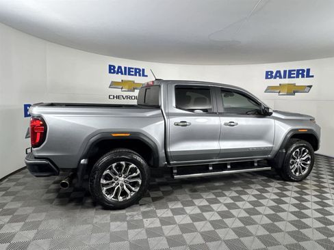 Used 2023 GMC Canyon Denali image 6