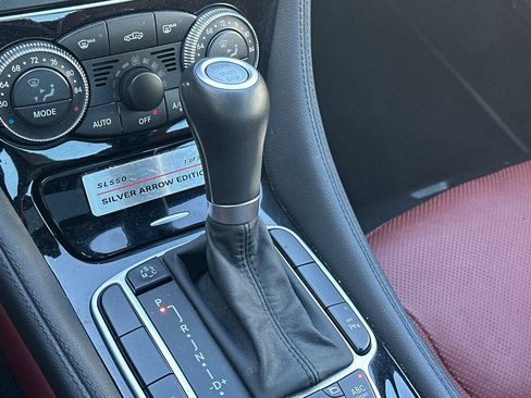 Used 2009 Mercedes-Benz SL 550 image 31