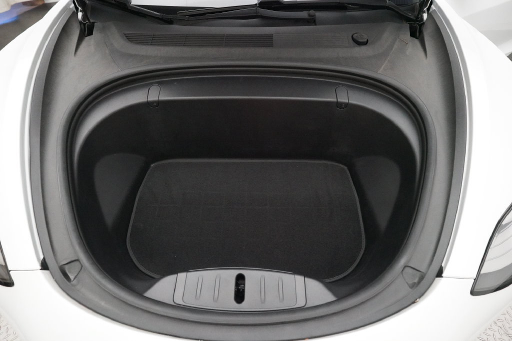 Used 2018 Tesla Model 3 Performance AWD/4WD image 3