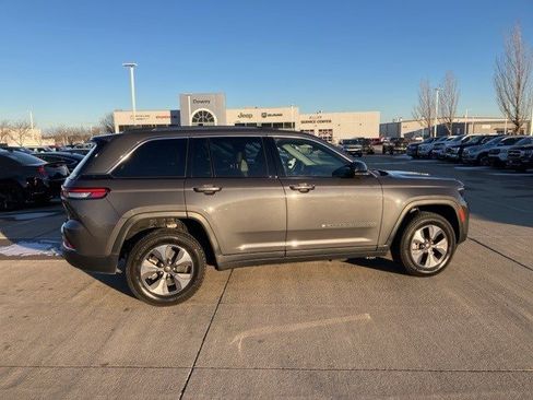 Used 2022 Jeep Grand Cherokee Limited 4xe image 5