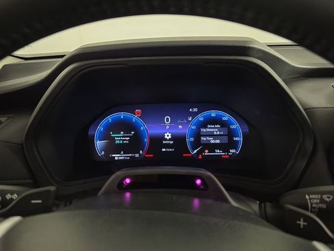 Used 2025 Toyota Grand Highlander AWD image 11