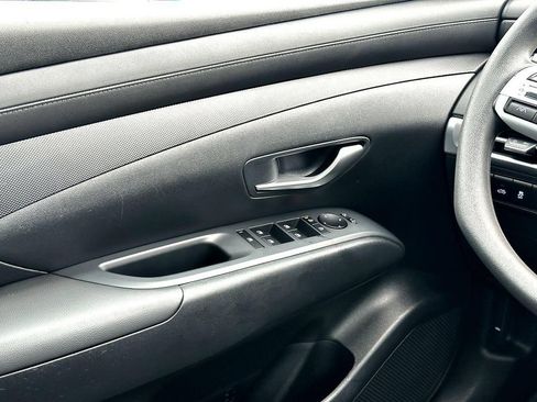 Used 2025 Hyundai Santa Cruz SE FWD image 27