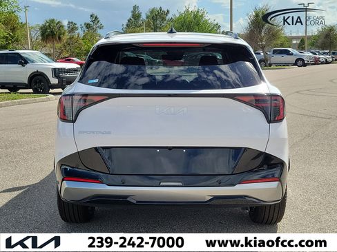 New 2026 Kia Sportage SX FWD image 5