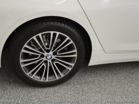 Used 2020 BMW 530e image 43