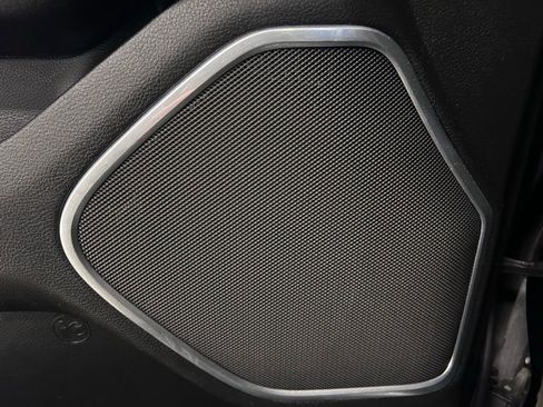 Used 2022 RAM 1500 Laramie AWD/4WD image 7
