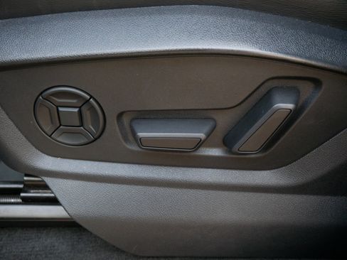 Used 2022 Audi Q7 Premium Plus image 12