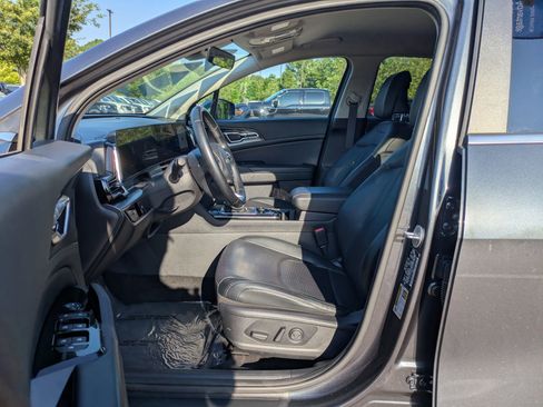 Used 2023 Kia Sportage EX FWD image 12