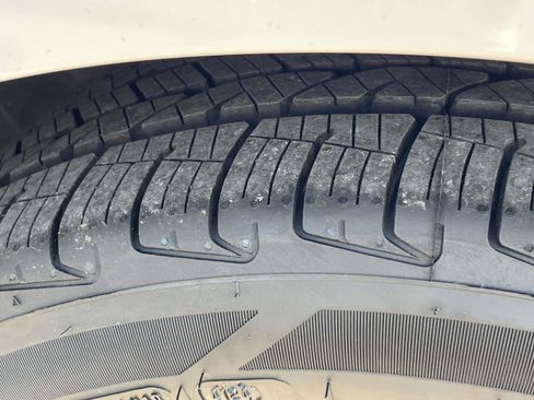 Used 2014 Ford Fusion Titanium FWD image 12