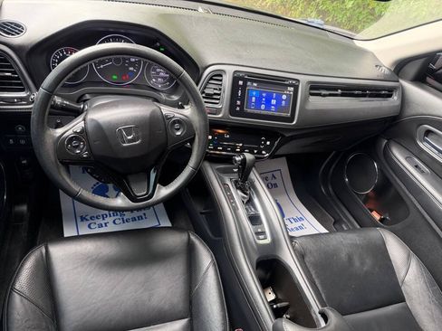 Used 2018 Honda HR-V EX-L image 36