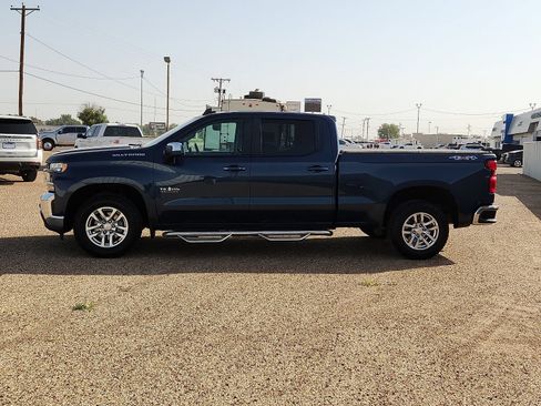 Used 2020 Chevrolet Silverado 1500 LT w/ Texas Edition AWD/4WD image 2