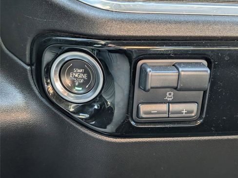 Used 2024 Chevrolet Silverado 2500 LT image 16