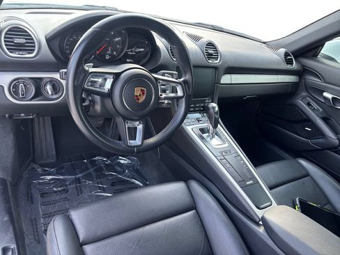 Used 2019 Porsche 718 Cayman RWD image 10