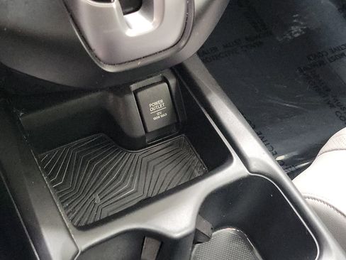 Certified 2017 Honda CR-V Touring image 34