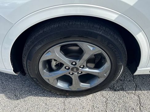 Used 2024 Ford Escape ST-Line w/ Tech Pack #1 FWD image 13