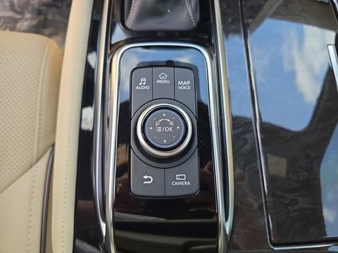 Used 2024 INFINITI QX80 Sensory AWD/4WD image 21
