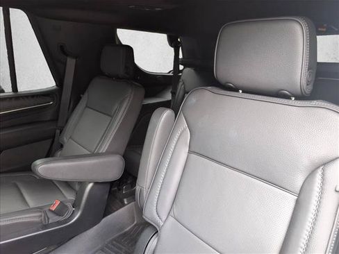 Used 2023 GMC Yukon Denali AWD/4WD image 19