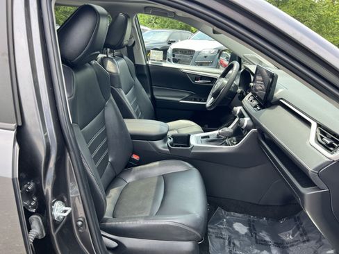 Used 2023 Toyota RAV4 XLE Premium AWD/4WD image 26
