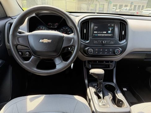 Used 2018 Chevrolet Colorado W/T AWD/4WD image 14