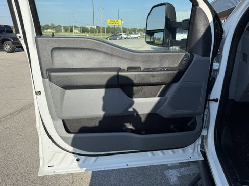 Used 2023 Ford F350 XL w/ FX4 Off-Road Package image 26