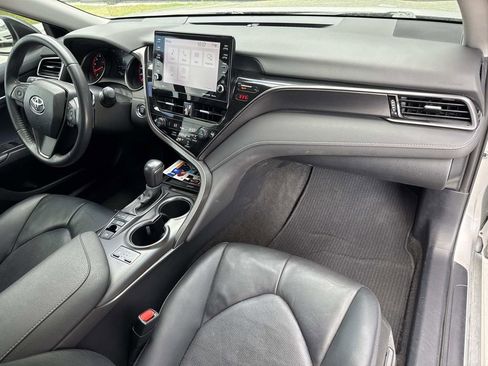 Used 2021 Toyota Camry XSE image 18