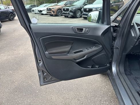 Used 2021 Ford EcoSport SE image 10