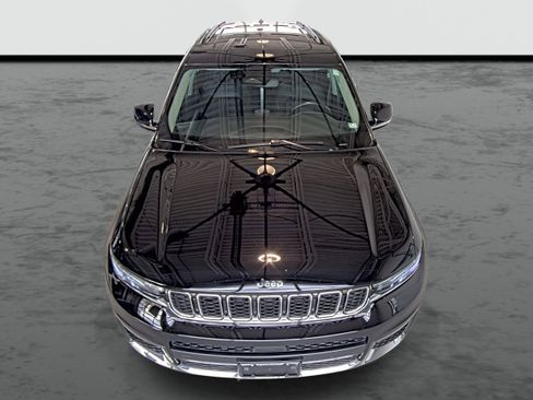 Used 2022 Jeep Grand Cherokee L Limited image 6