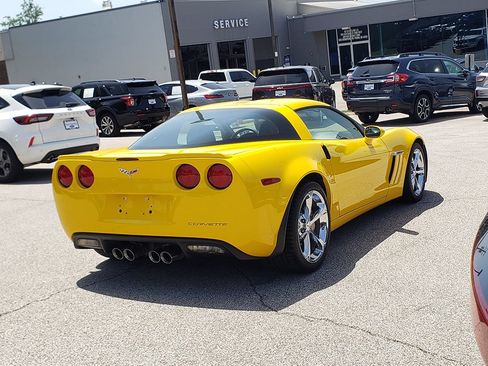 Used 2010 Chevrolet Corvette Grand Sport w/ Preferred Equipment Group RWD image 5
