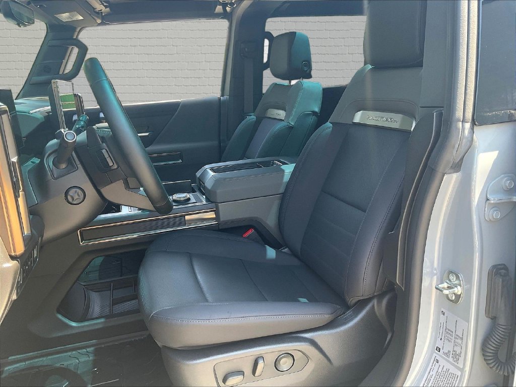 Used 2025 GMC Hummer EV 3X AWD/4WD image 17