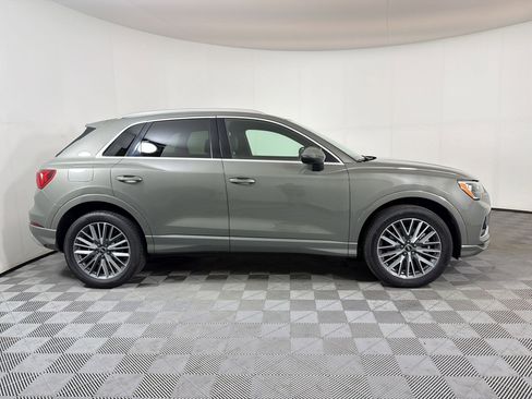 Certified 2022 Audi Q3 2.0T Premium w/ Convenience Package AWD/4WD image 8