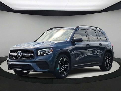 Used 2023 Mercedes-Benz GLB 250 image 4