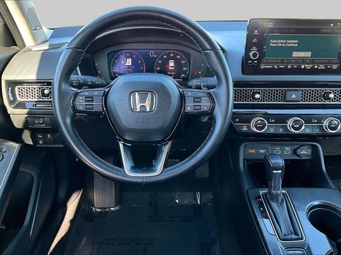 Used 2023 Honda Civic Touring image 5