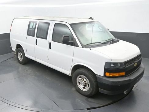 Used 2020 Chevrolet Express 2500 w/ Driver Convenience Package image 13