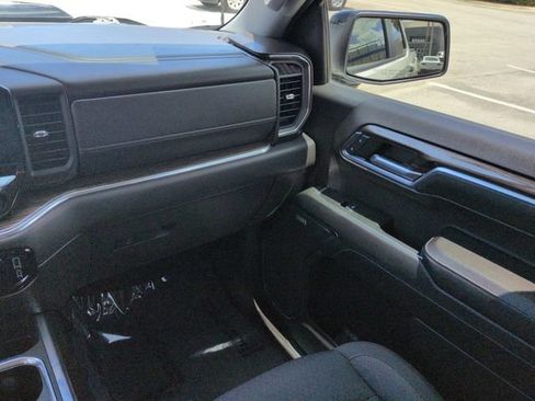 Used 2024 Chevrolet Silverado 1500 LT Trail Boss w/ Convenience Package II AWD/4WD image 17