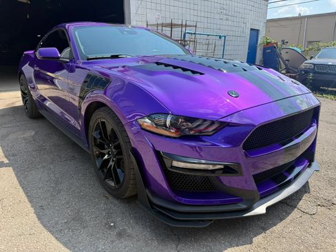 Used 2022 Ford Mustang GT w/ Black Accent Package RWD image 3