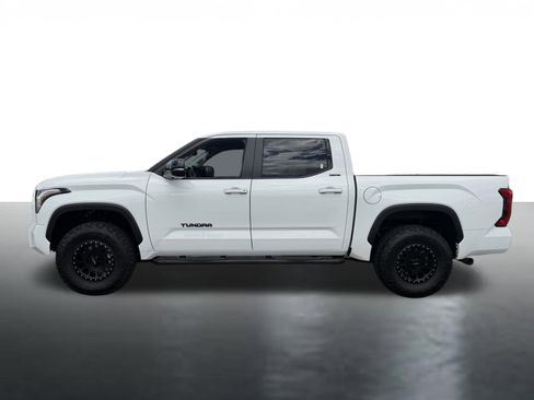 Used 2024 Toyota Tundra Limited AWD/4WD image 5